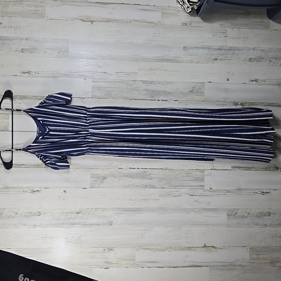 One clothing blue white cold shoulder wide leg jumpsuit women's size XS - Picture 10 of 10